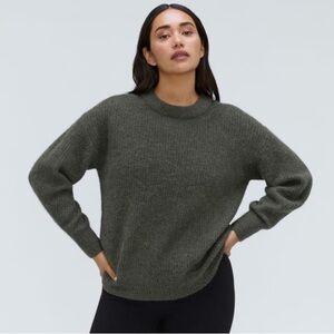 Everlane Women's Knit Sweater in Forest Green